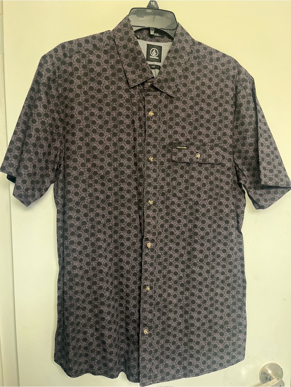Volcom Men's Short Sleeve Button-Up Shirt in Charcoal with Subtle Print